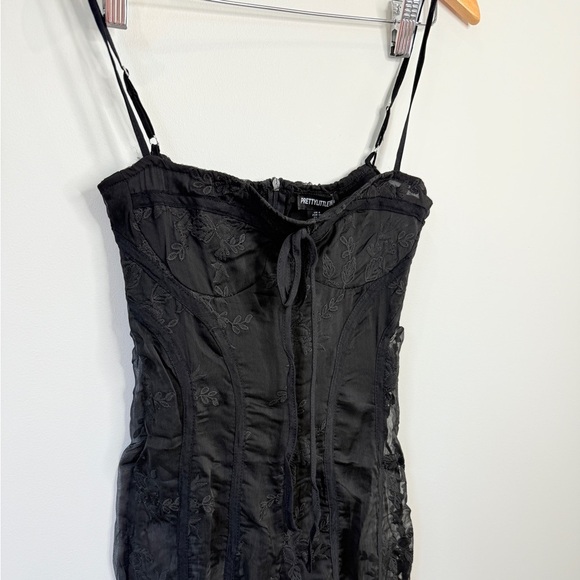 PrettyLittleThing Black Lace Binding Detail Strappy Sheer Jumpsuit - Picture 4 of 10